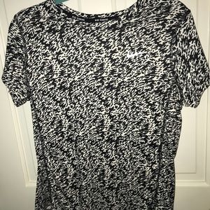 nike running shirt